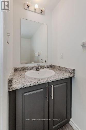 43 Woodedge Circle, Kitchener, ON - Indoor Photo Showing Bathroom