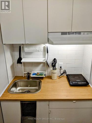 10 - 12 Murney Street, Belleville, ON - Indoor Photo Showing Kitchen