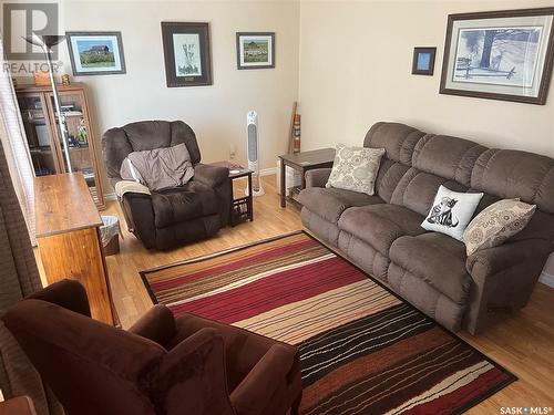 46 Kasper Crescent, Assiniboia, SK - Indoor Photo Showing Living Room