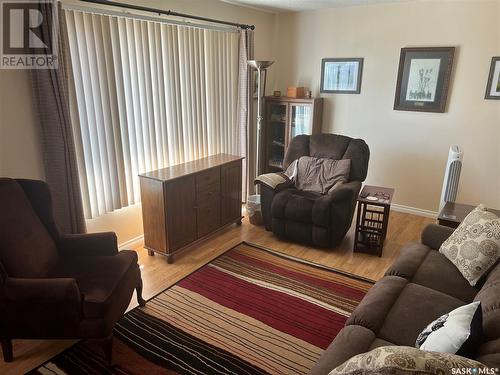 46 Kasper Crescent, Assiniboia, SK - Indoor Photo Showing Living Room