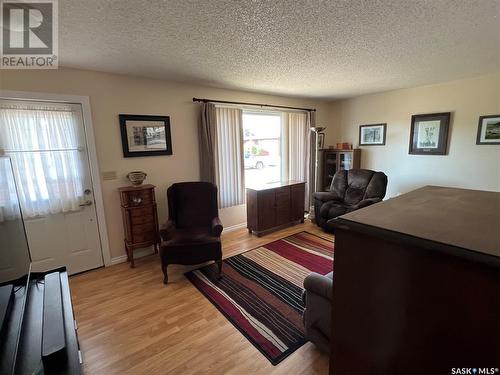 46 Kasper Crescent, Assiniboia, SK - Indoor