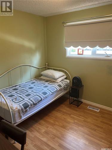 46 Kasper Crescent, Assiniboia, SK - Indoor Photo Showing Bedroom