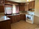 1225 Halifax Street, Halbrite, SK  - Indoor Photo Showing Kitchen With Double Sink 