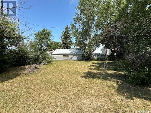 1225 Halifax Street, Halbrite, SK - Outdoor