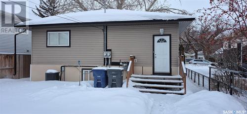 1811 20Th Street W, Saskatoon, SK - Outdoor