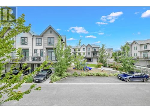 170 Celano Crescent Unit# 21, Kelowna, BC - Outdoor With Facade