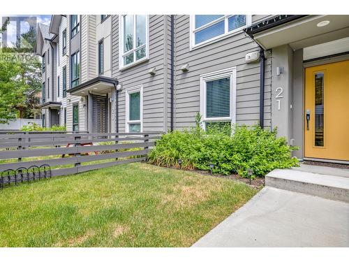 170 Celano Crescent Unit# 21, Kelowna, BC - Outdoor With Facade