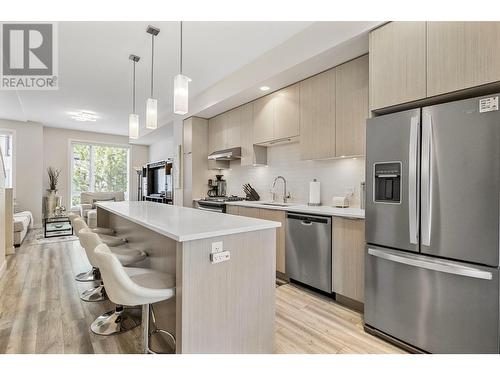 170 Celano Crescent Unit# 21, Kelowna, BC - Indoor Photo Showing Kitchen With Stainless Steel Kitchen With Upgraded Kitchen