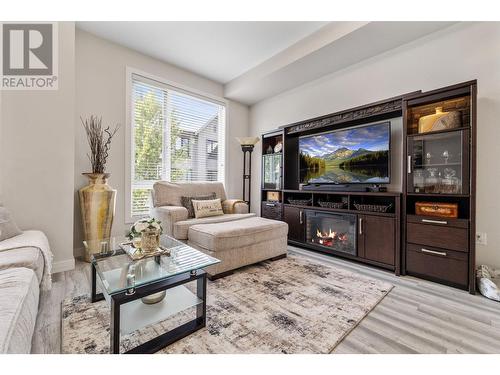 170 Celano Crescent Unit# 21, Kelowna, BC - Indoor Photo Showing Living Room