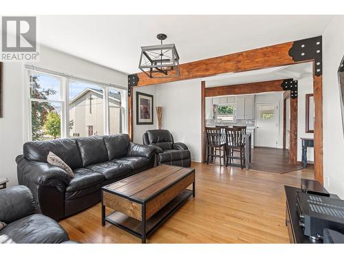 4957 Silver Star Road, Vernon, BC - Indoor Photo Showing Living Room