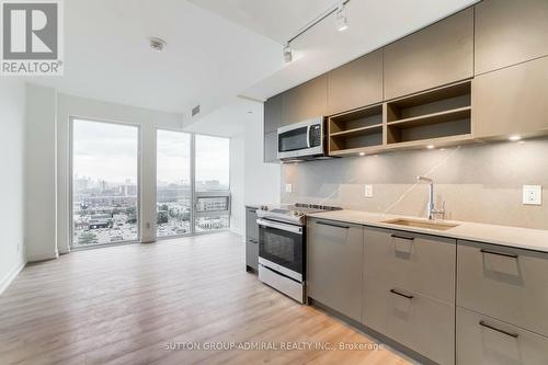 1403 - 135 East Liberty Street, Toronto (Niagara), ON - Indoor Photo Showing Kitchen With Upgraded Kitchen