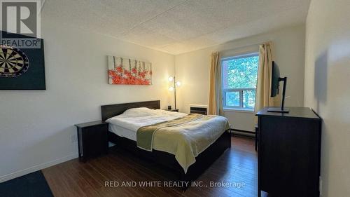 202 - 384 Erb Street W, Waterloo, ON - Indoor Photo Showing Bedroom