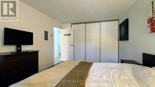 202 - 384 Erb Street W, Waterloo, ON - Indoor Photo Showing Bedroom