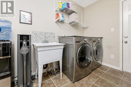 9 Warren Street, Guelph, ON - Indoor Photo Showing Laundry Room