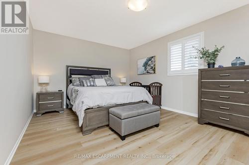 9 Warren Street, Guelph (Grange Hill East), ON - Indoor Photo Showing Bedroom