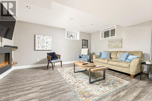 9 Warren Street, Guelph, ON - Indoor Photo Showing Living Room With Fireplace