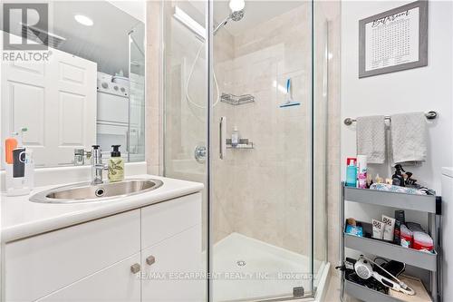 607 - 1 Wellington Street, Brantford, ON - Indoor Photo Showing Bathroom