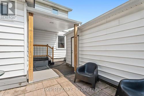 6326 Skinner Street, Niagara Falls, ON - Outdoor With Exterior