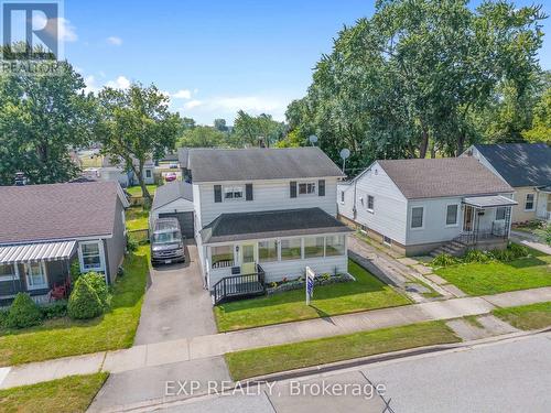 6326 Skinner Street, Niagara Falls, ON - Outdoor With Facade