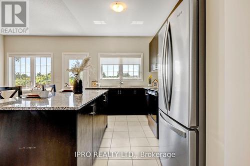 4147 Cherry Heights Boulevard, Lincoln, ON - Indoor Photo Showing Kitchen With Upgraded Kitchen