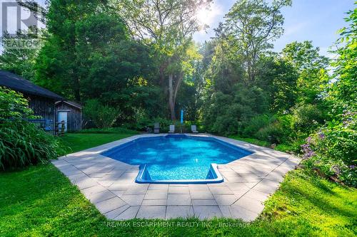 956 Lynden Road, Hamilton (Ancaster), ON - Outdoor With In Ground Pool With Backyard