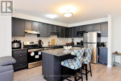 90 Progress Crescent, Kitchener, ON - Indoor Photo Showing Kitchen With Stainless Steel Kitchen