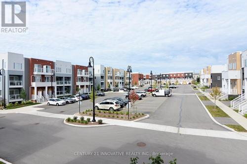 90 Progress Crescent, Kitchener, ON - Outdoor With Balcony