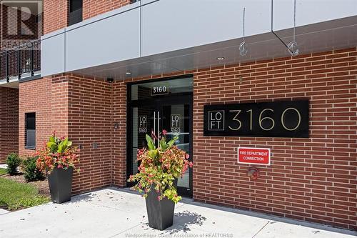 3160 Meadowbrook Lane Unit# 220, Windsor, ON - Outdoor With Exterior