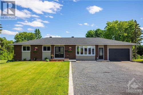 782 Notre Dame Street, Embrun, ON - Outdoor