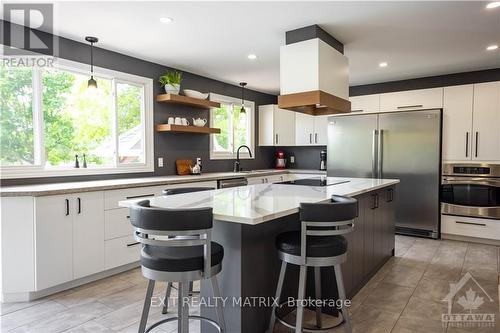 782 Notre Dame Street, Prescott And Russell, ON - Indoor Photo Showing Kitchen With Upgraded Kitchen