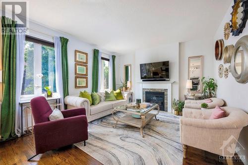 278 Kiwanis Court, Ottawa, ON - Indoor Photo Showing Living Room With Fireplace