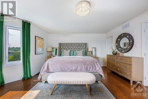 278 Kiwanis Court, Ottawa, ON - Indoor Photo Showing Bedroom