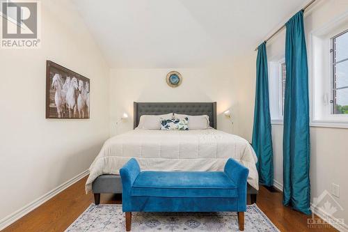 278 Kiwanis Court, Ottawa, ON - Indoor Photo Showing Bedroom