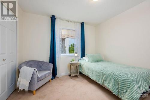 278 Kiwanis Court, Ottawa, ON - Indoor Photo Showing Bedroom