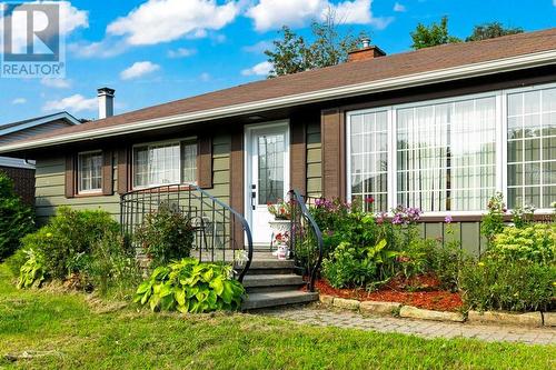 Exterior front showing oversized living room window - 815 Joseph Street E, Cardinal, ON - Outdoor