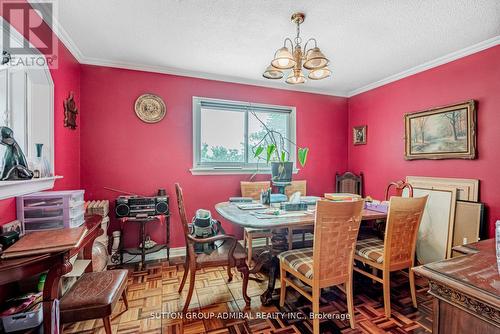 204 Britannia Avenue, Bradford West Gwillimbury (Bradford), ON - Indoor Photo Showing Dining Room