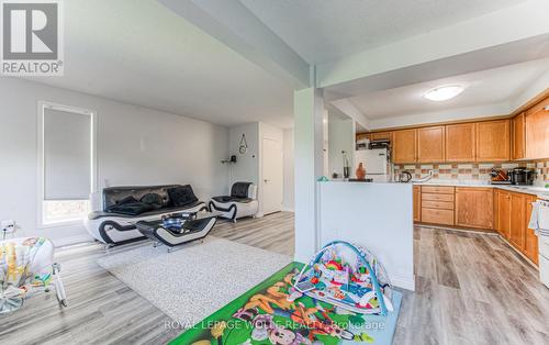 574 Bonavista Drive, Waterloo, ON - Indoor Photo Showing Kitchen