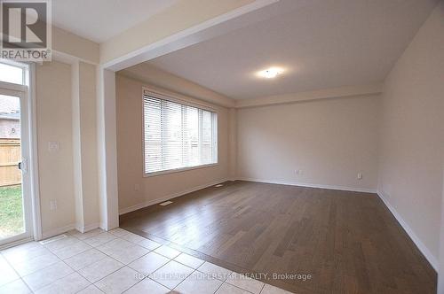 25 Esther Crescent, Thorold, ON - Indoor Photo Showing Other Room