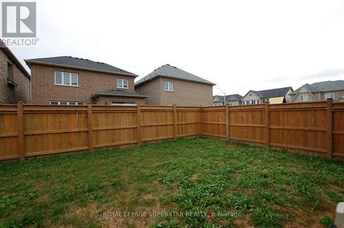 25 Esther Crescent, Thorold, ON - Outdoor