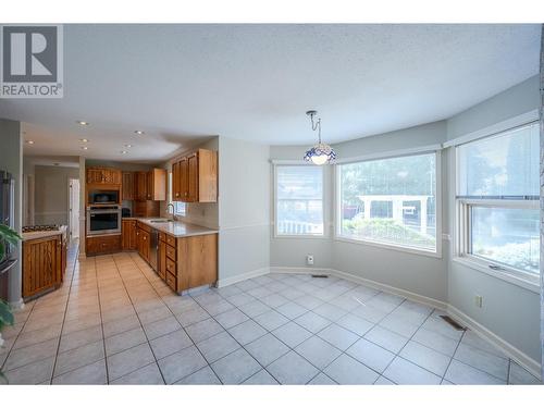 12021 Jones Flat Road, Summerland, BC - Indoor Photo Showing Kitchen