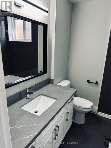 580 Digby Avenue, Oshawa, ON - Indoor Photo Showing Bathroom