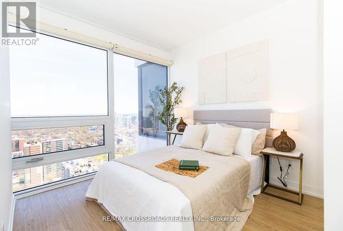 4115 - 85 Wood Street, Toronto (Church-Yonge Corridor), ON - Indoor Photo Showing Bedroom