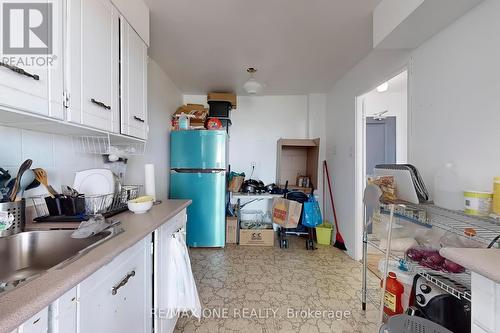 805 - 101 Prudential Drive, Toronto (Dorset Park), ON - Indoor Photo Showing Kitchen