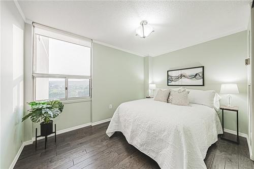 3rd bedroom - 2055 Upper Middle Road|Unit #1408, Burlington, ON - Indoor Photo Showing Bedroom