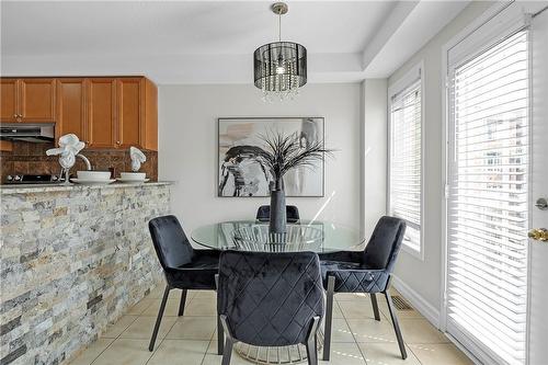 151 Green Road|Unit #12, Stoney Creek, ON - Indoor Photo Showing Dining Room