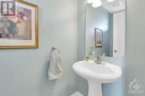 104 Purple Finch Crescent, Ottawa, ON - Indoor Photo Showing Bathroom