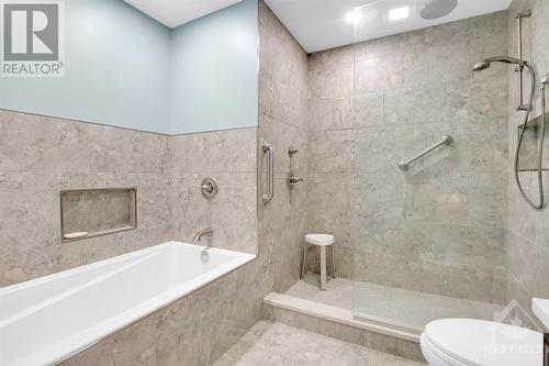 104 Purple Finch Crescent, Ottawa, ON - Indoor Photo Showing Bathroom