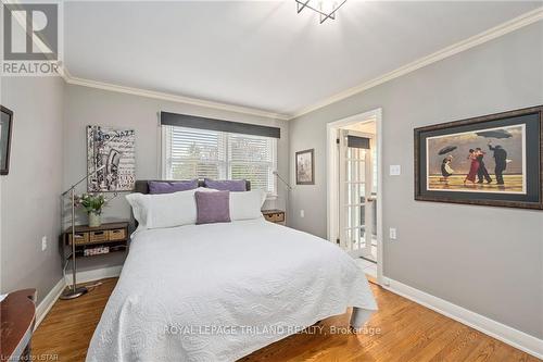 17 Croxton Road W, London, ON - Indoor Photo Showing Bedroom