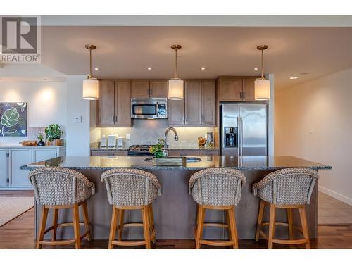 160 Lakeshore Drive W Unit# 302, Penticton, BC - Indoor Photo Showing Other Room