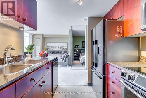 3606 - 397 Front Street W, Toronto (Waterfront Communities), ON - Indoor Photo Showing Kitchen With Double Sink